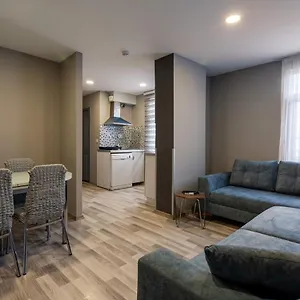 Aparthotel Element **