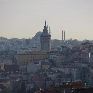Hotel Arart ***
