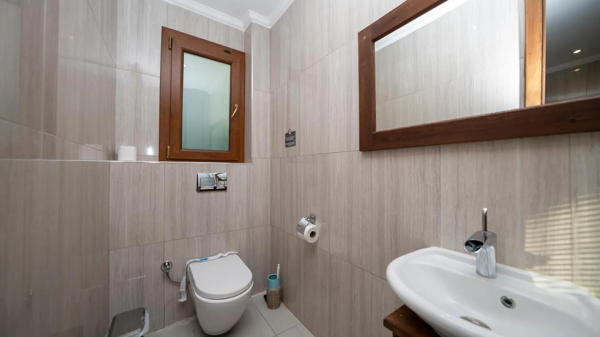 Lissiya Hotel Faralya